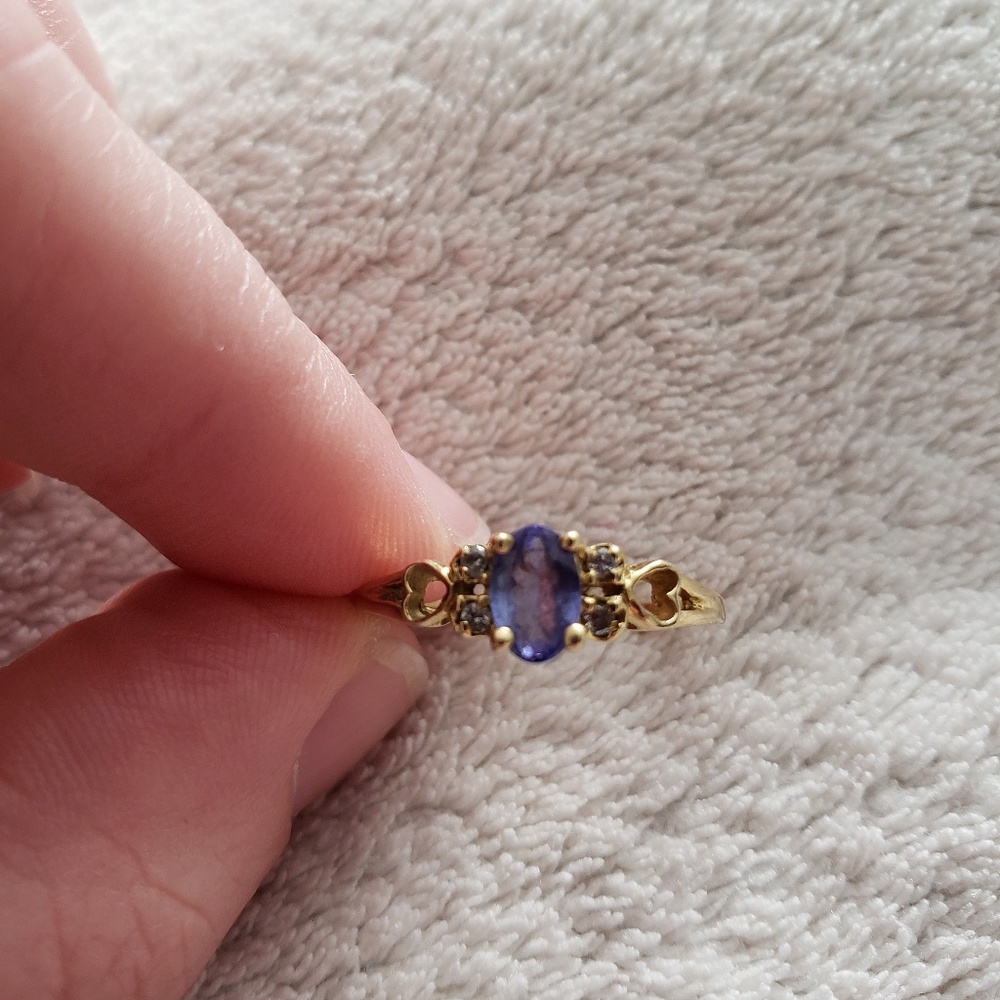 14K yellow gold tanzanite ring